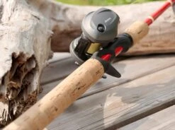 Patriot Pikehound Hyrräkelavapa 239cm <120g -TackleXpert Winkel 452de70fcba54981