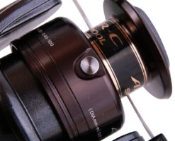 Shimano Baitrunner DL 4000 FB -TackleXpert Winkel 73a595323119e04b