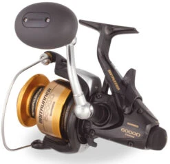 Shimano Baitrunner D 4000 3+1bb 0,20mm/260m 4,8:1 71cm 385gr 7kg